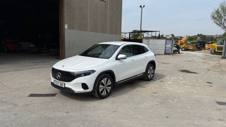 MERCEDES-BENZ EQA 250+